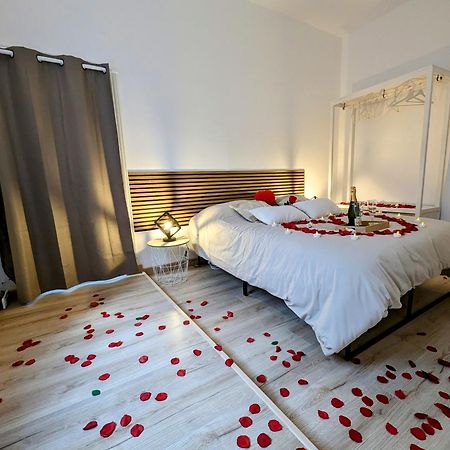 Logement Complet Dijon Centre Jusqu'A 6 Couchages Esterno foto